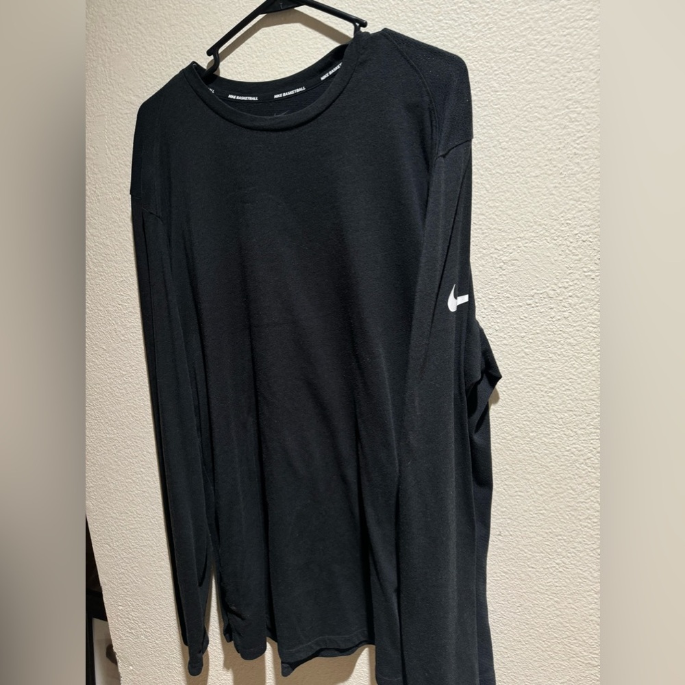 Nike dri fit basketballstyle shirt
